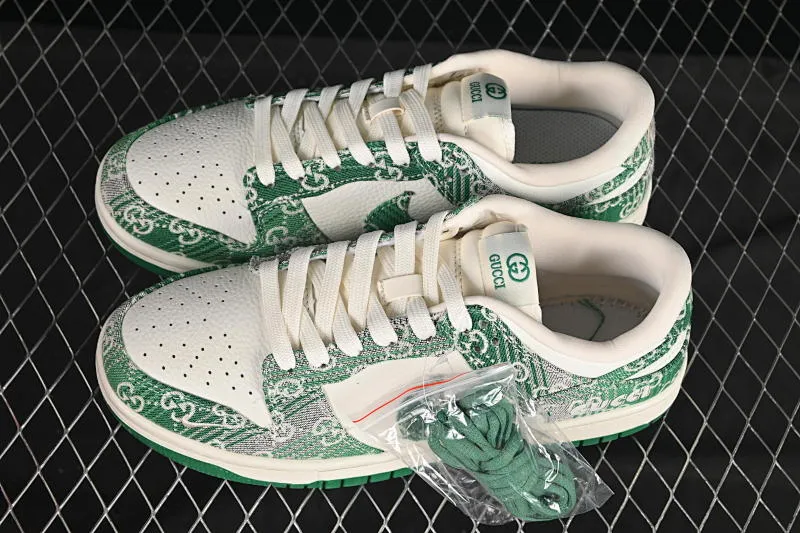 All Categories Nk SB Dunk Series Nk SB Dunk Low High-end Customized Low-top Shoes Nike SB Dunk Low Gucci Co-branded Gray Green Denim Anniversary High-end Customized Low-top Casual Shoes SC9207-420